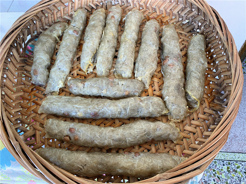 潮汕特色小吃,萝卜丝搭配豆腐皮,香脆美味,总是吃不腻