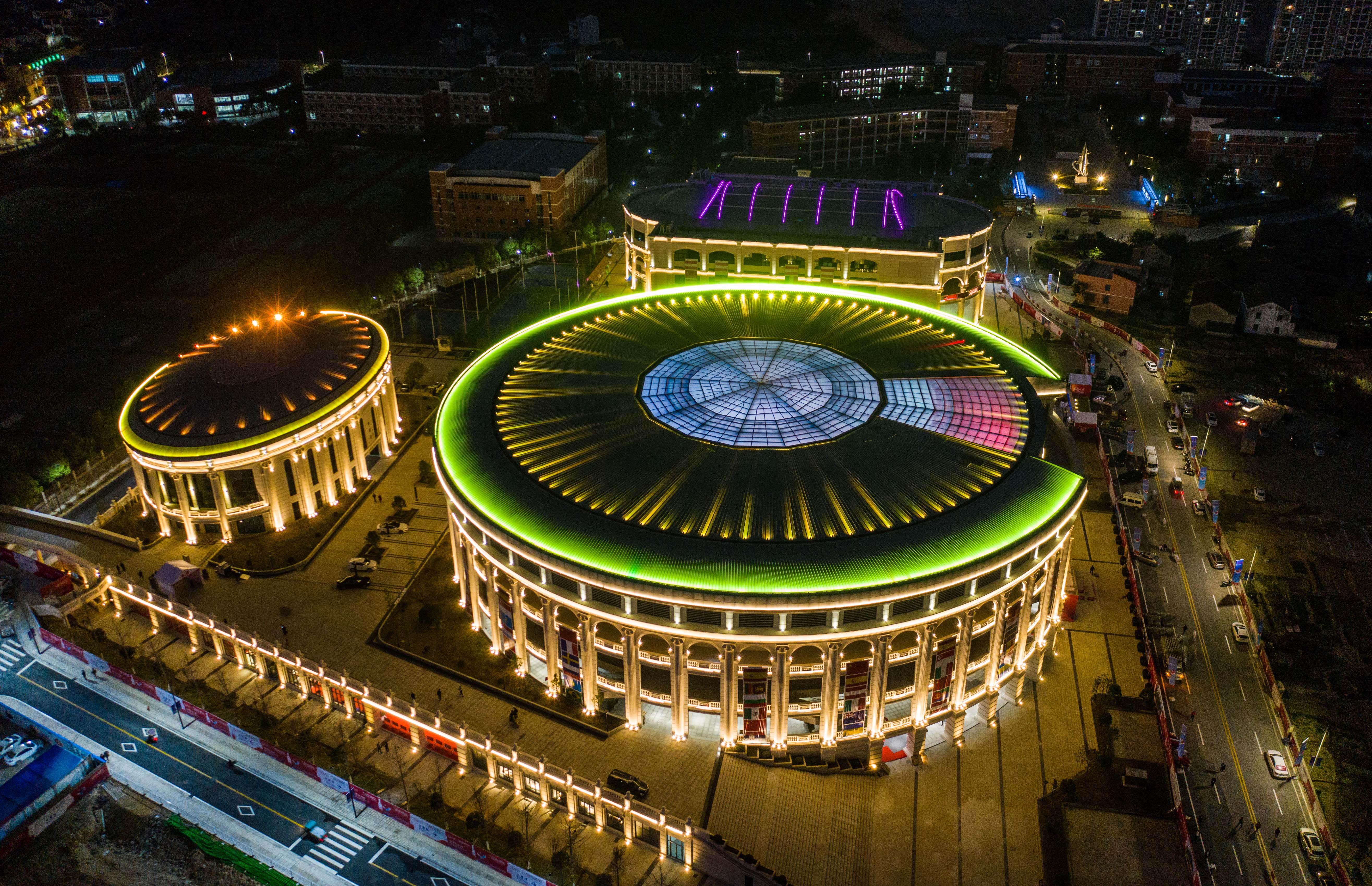 华侨进口商品博览会在侨乡青田开幕