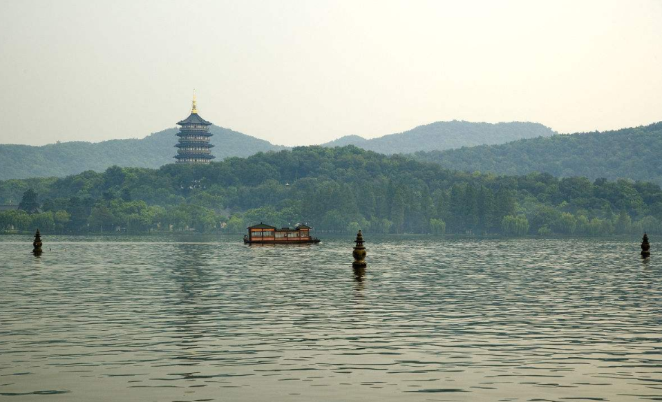 旅游:印在人民币上的美景——杭州西湖三潭印月!