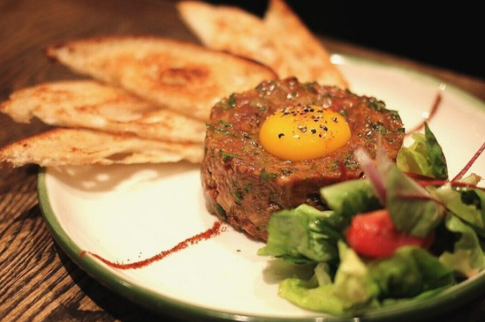 像这样菜品精致的比利时菜,平时很难吃得到!