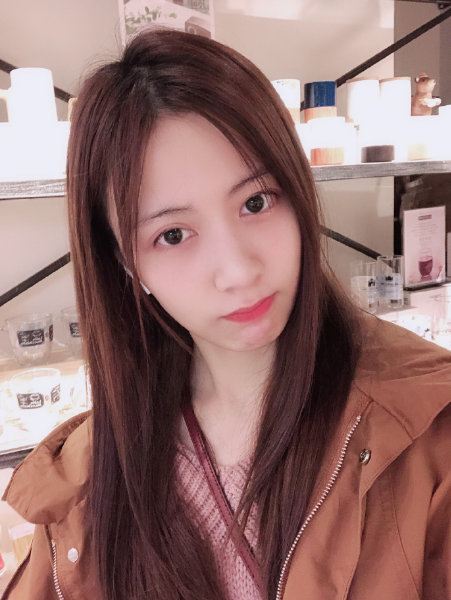 snh48-林楠素颜不洗头去逛街晒出自拍,依旧很女神