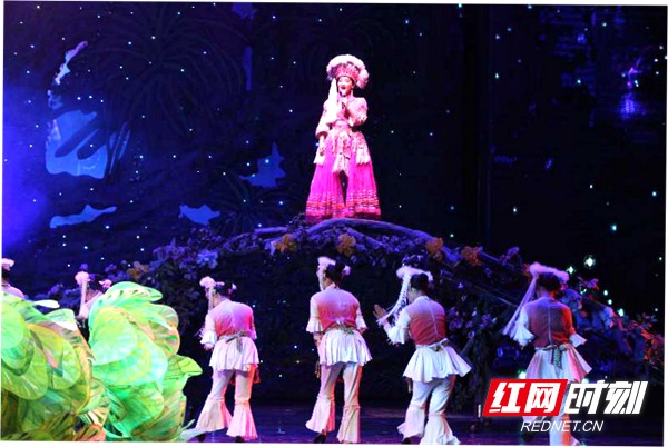 张家界:桑植民歌"搬"上《魅力湘西》舞台