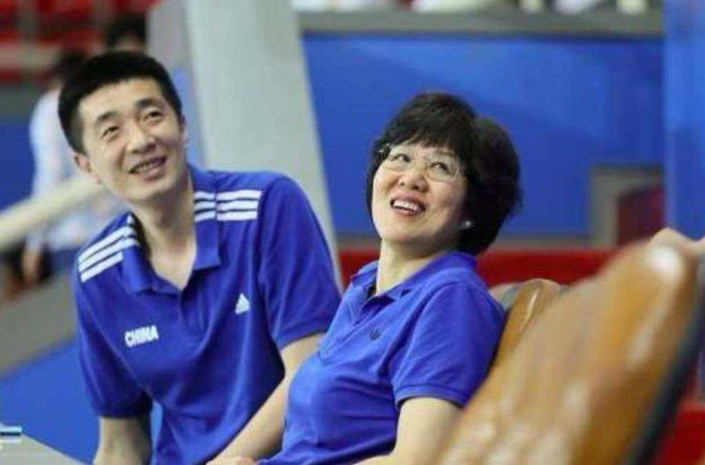 女排教练安家杰:妻子生产只陪她三天,因没人照顾回娘家,很心酸