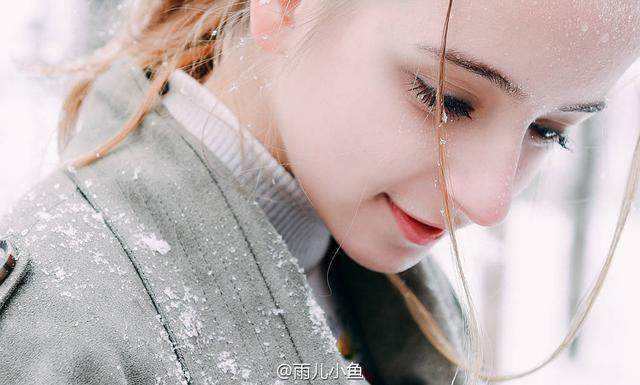 中巴混血美女,神似迪丽热巴,网友:颜值爆表
