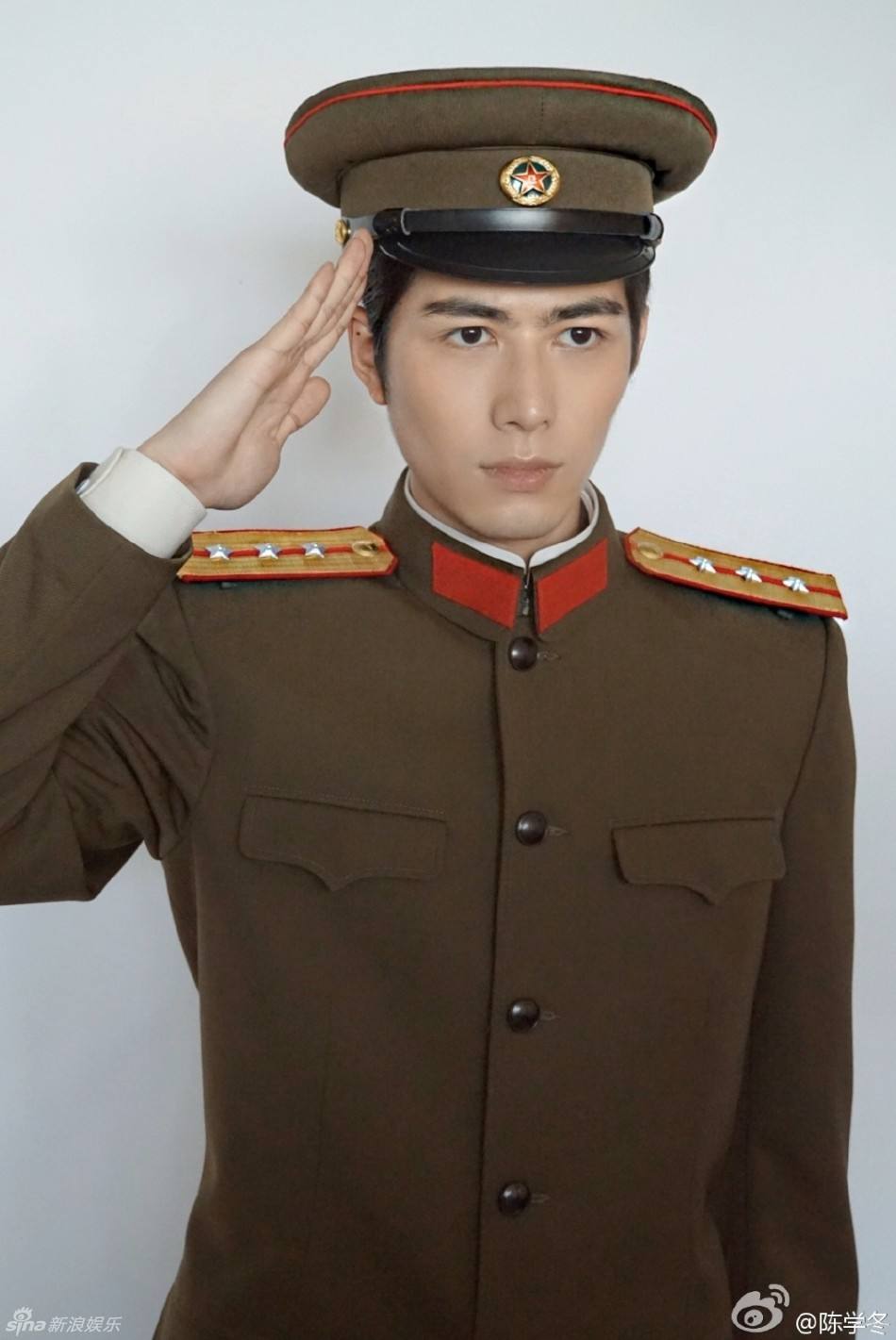 男星穿军装:马天宇第5,陈伟霆第3,而他是第1