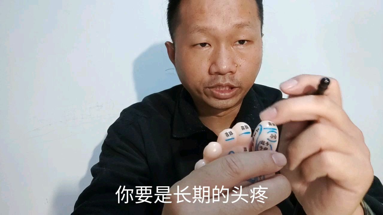 脚在人体当中很重要的部位,经常按摩脚指对部经络更通畅