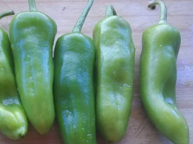 朋友聚会别吃薯片了!用辣椒做一道菜,大家刮目相看,缠着还要