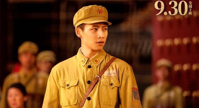 纠察队小队长魏晨,军装美少年