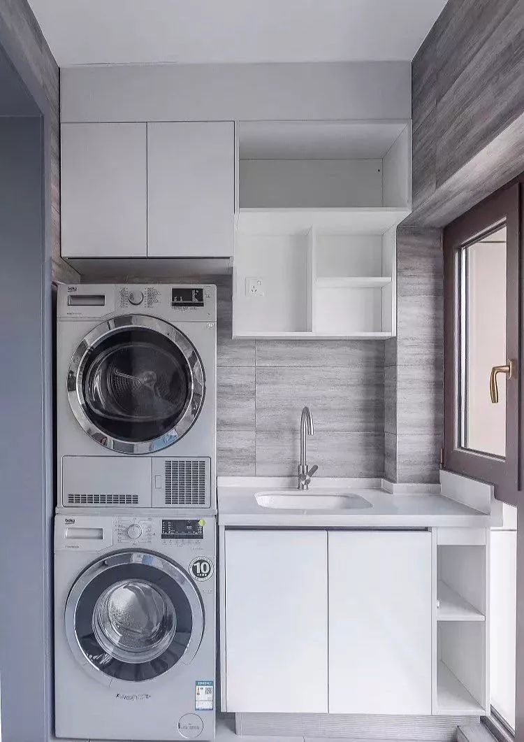 阳台装嵌入式洗衣机柜,为何越来越受欢迎?