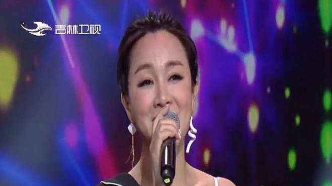 [图]美女歌手李炎妍演唱《为爱燃烧》浸人肺腹，此曲回味无穷