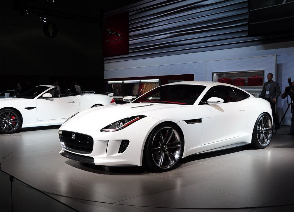 捷豹c-x6,2016款,流线型车身加上复古造型,怎让人不心动