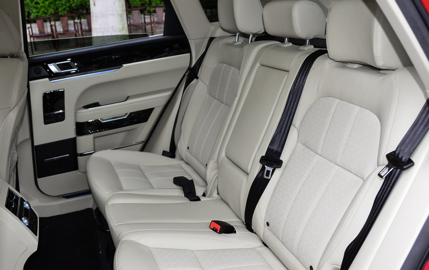 众泰t700 时尚有气质,为年轻人而来,家用就选它