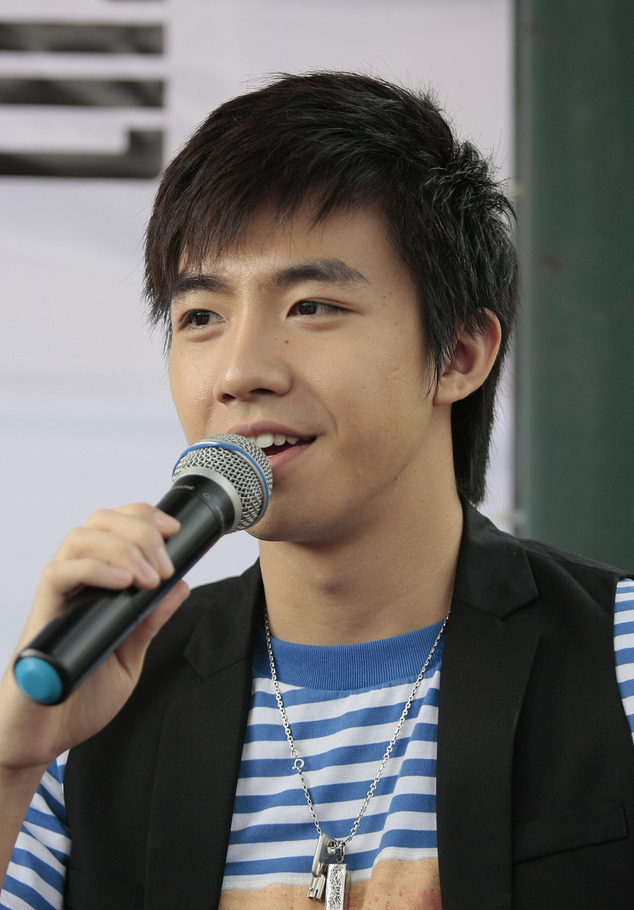 好消息来了,我们的两位主演王阳和俞灏明终于完成拍摄啦!