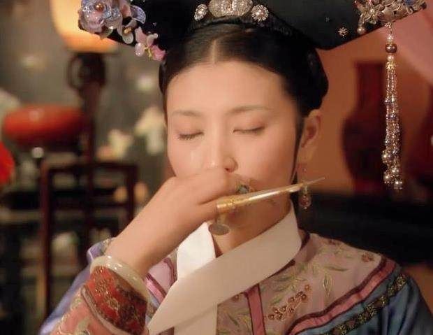 看一下古装剧中喝酒的女神