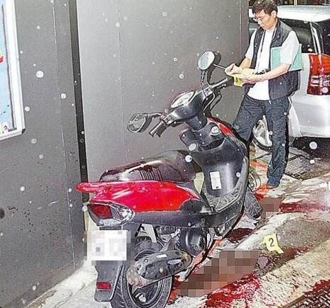 胜之不武的2个大佬:一个雇4刀手围斩李泰龙,一个伏击50岁陈惠敏