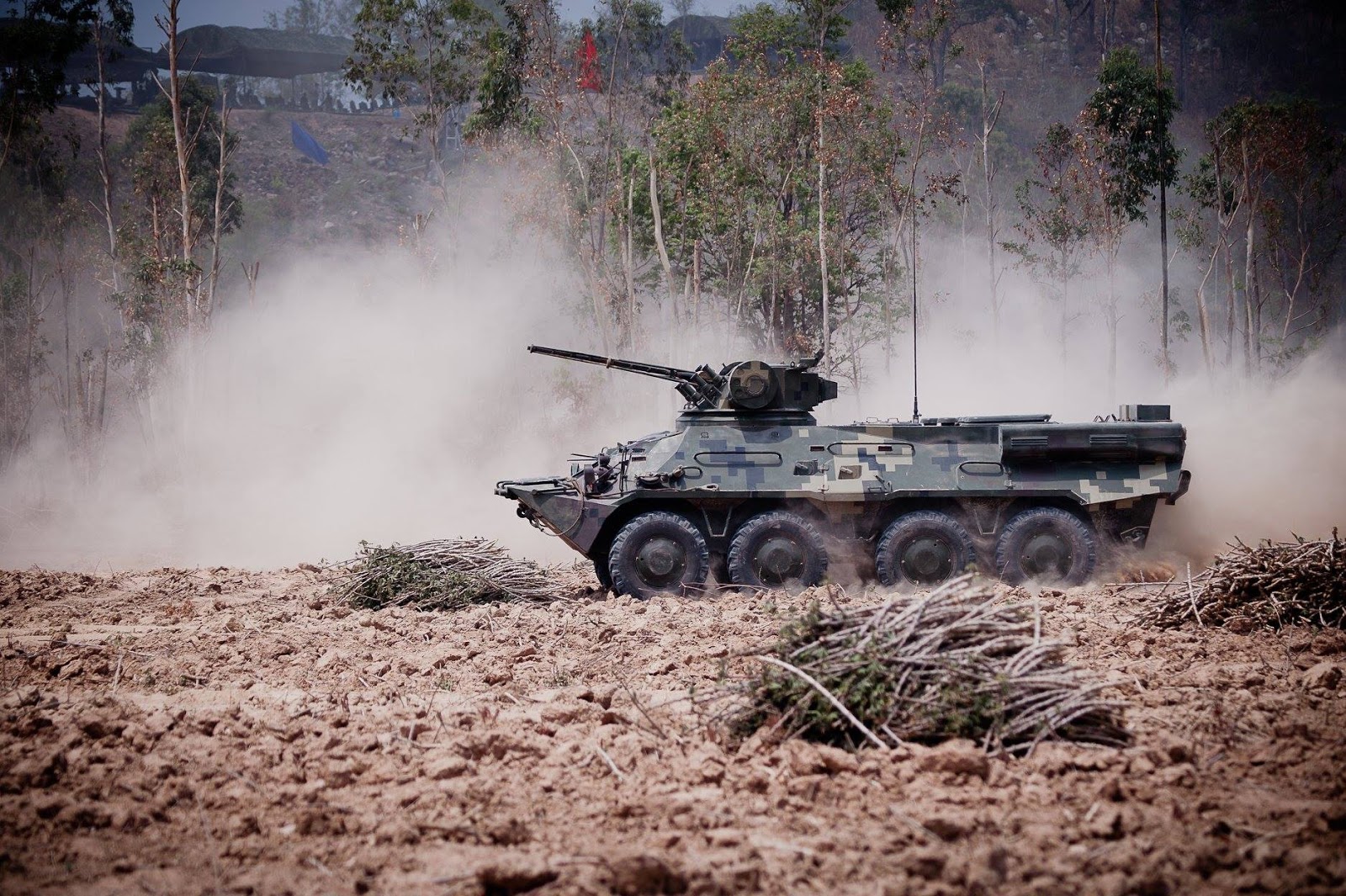 泰国陆军军演 乌克兰产装甲车罕见亮相