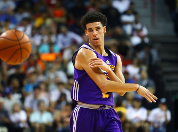 朗佐·鲍尔lonzo ball,nba史上最年轻的的助攻王
