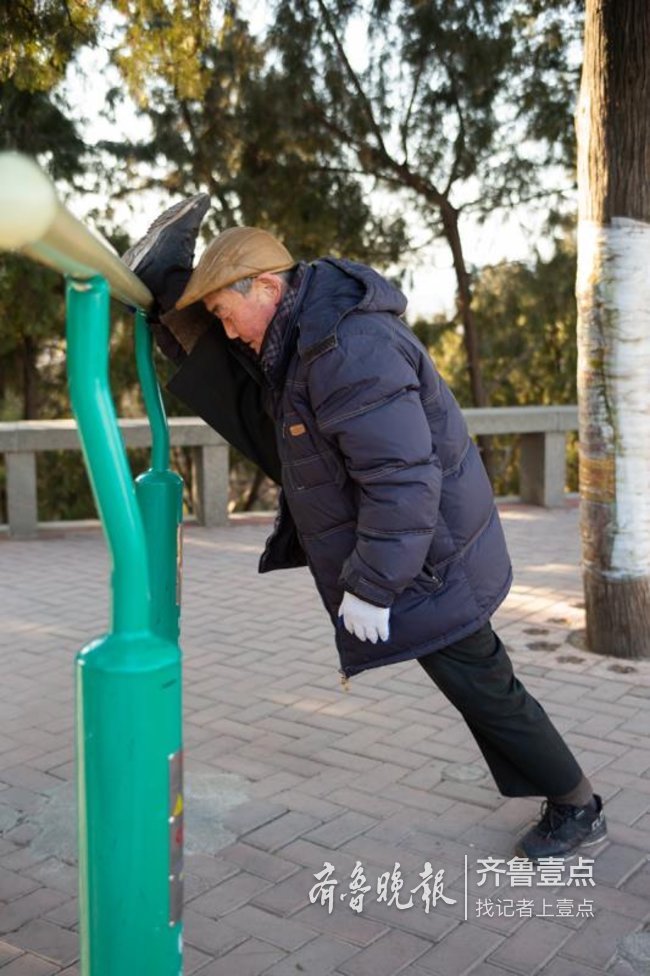 今视角|76岁老人腿上真功夫