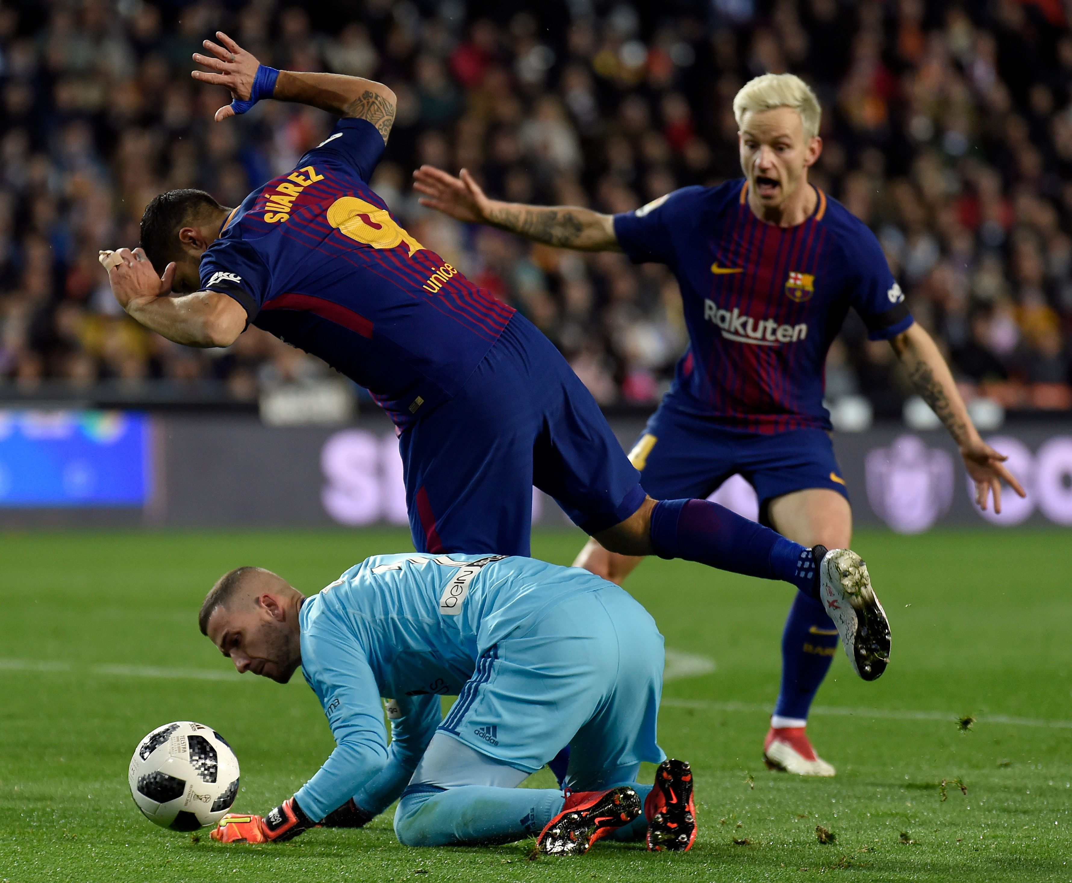 [11](外代二线)足球——西班牙国王杯:巴塞罗那晋级决赛