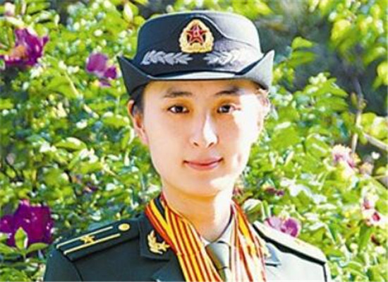中国最年轻少校22岁图片