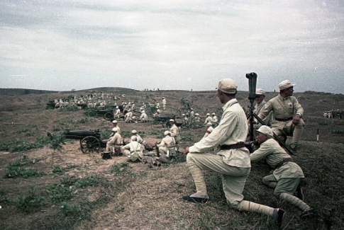 解放战争中,华野和中野谁的战斗力更强?这场战斗是双方唯一竞赛