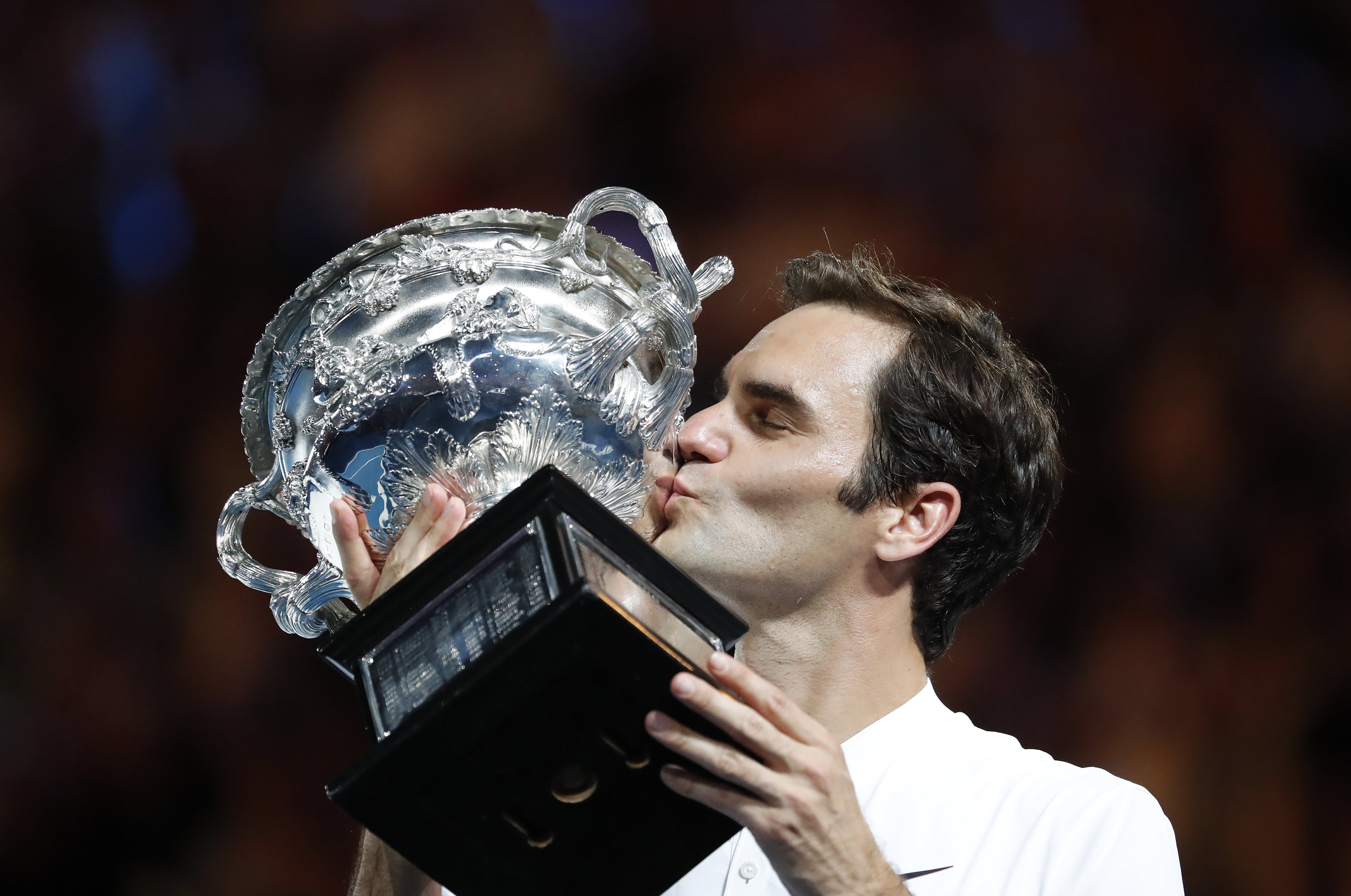 [45](外代二线)网球——澳网:费德勒夺得男单冠军