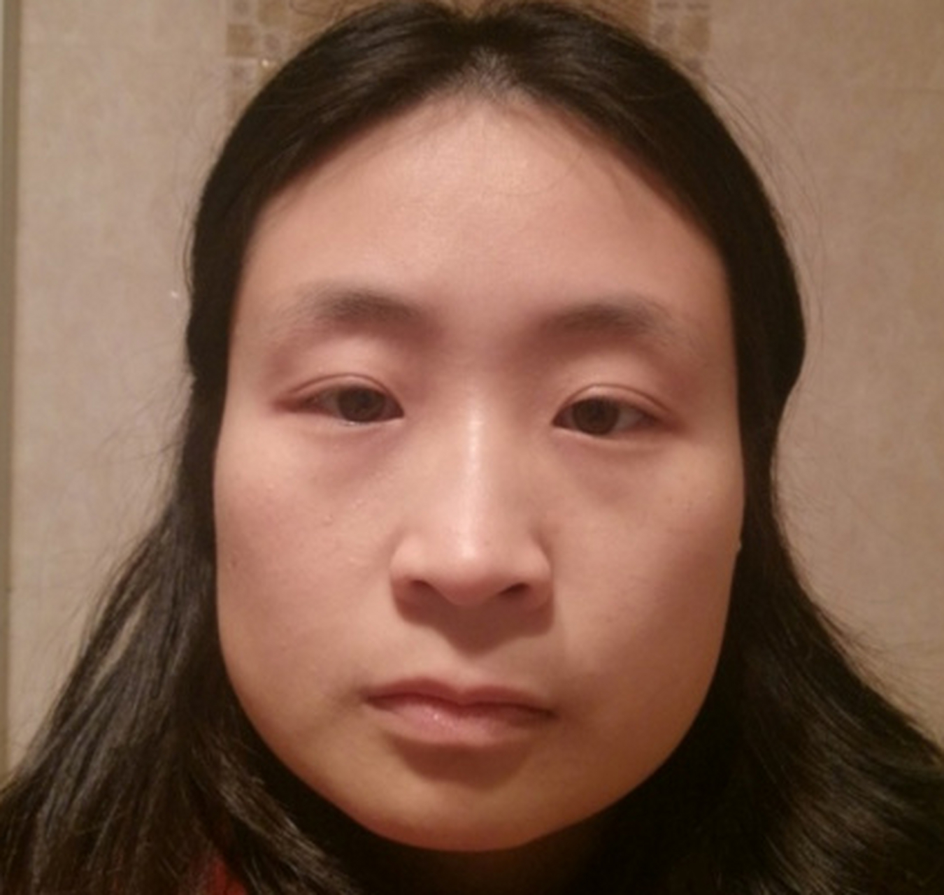 面相鼻梁直,准头无肉,为人自我爱较真,做事冲动鲁莽,财运不佳,容易