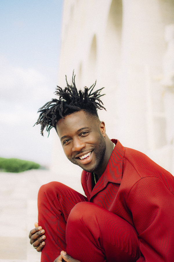 f is for… fendi 于fendi总部天台上演nigel sylvester小轮车精彩