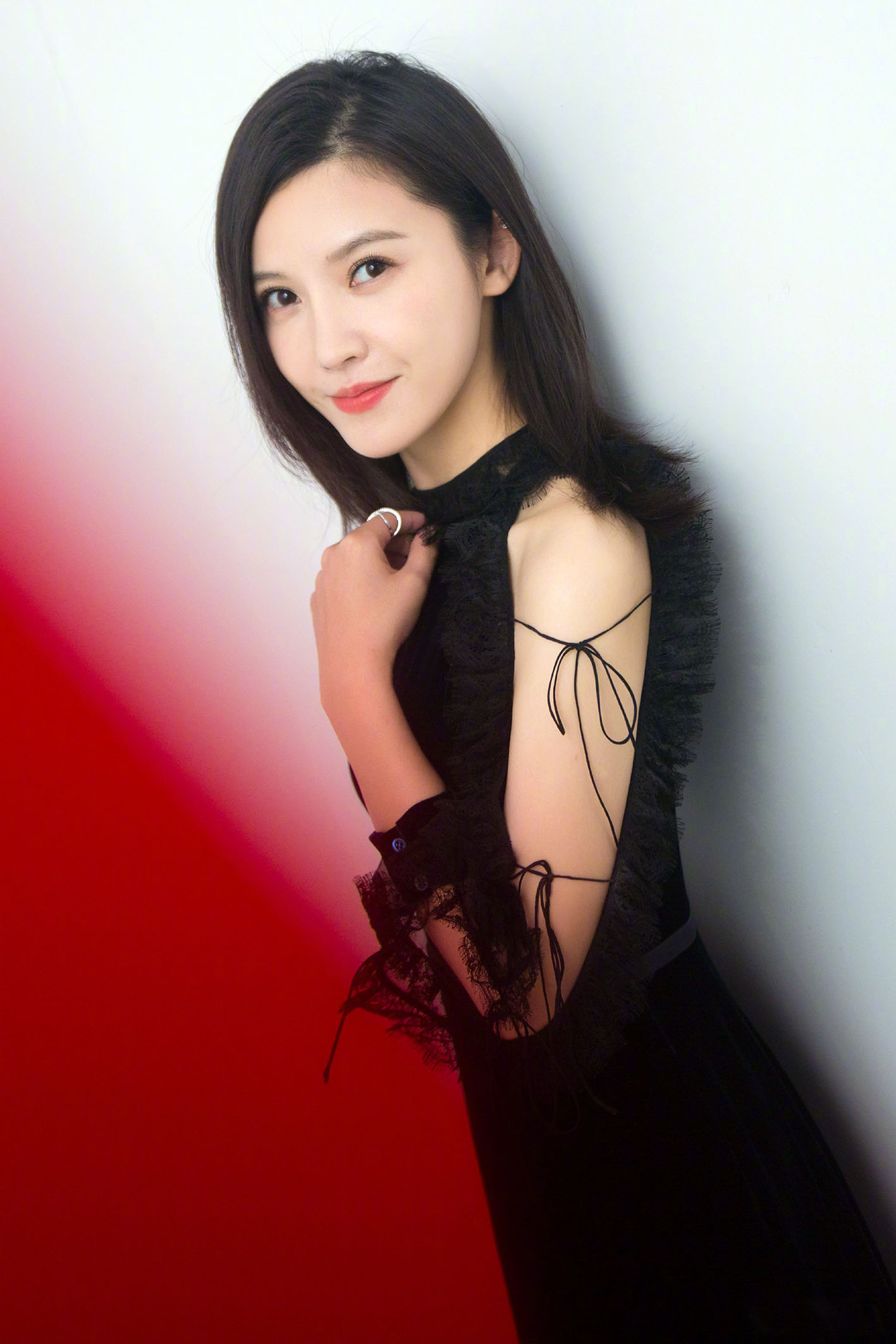 杨子姗:清新甜美,让人欲罢不能的美丽和优雅