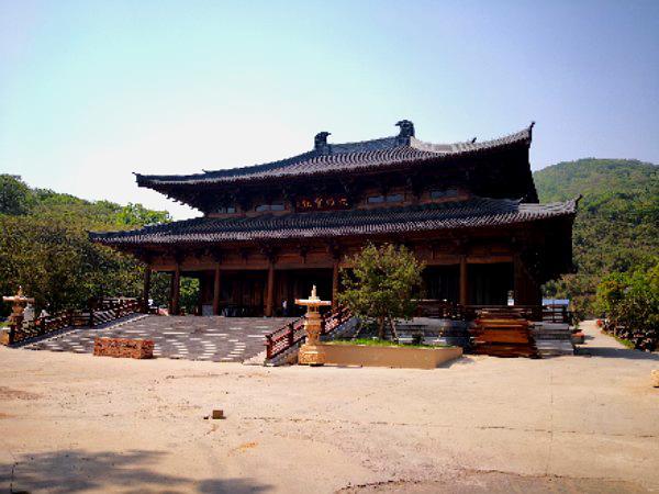 达摩第一道场和南朝四百八十寺之首,定山寺