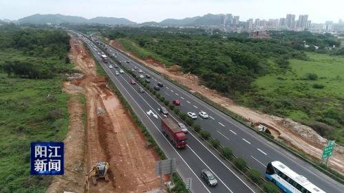 "五一"首日:沈海高速往湛江方向车流增大