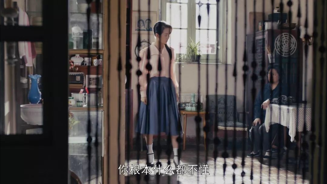 穿着的确良,踩着二八车,《外滩钟声》的烟火气让我想家了
