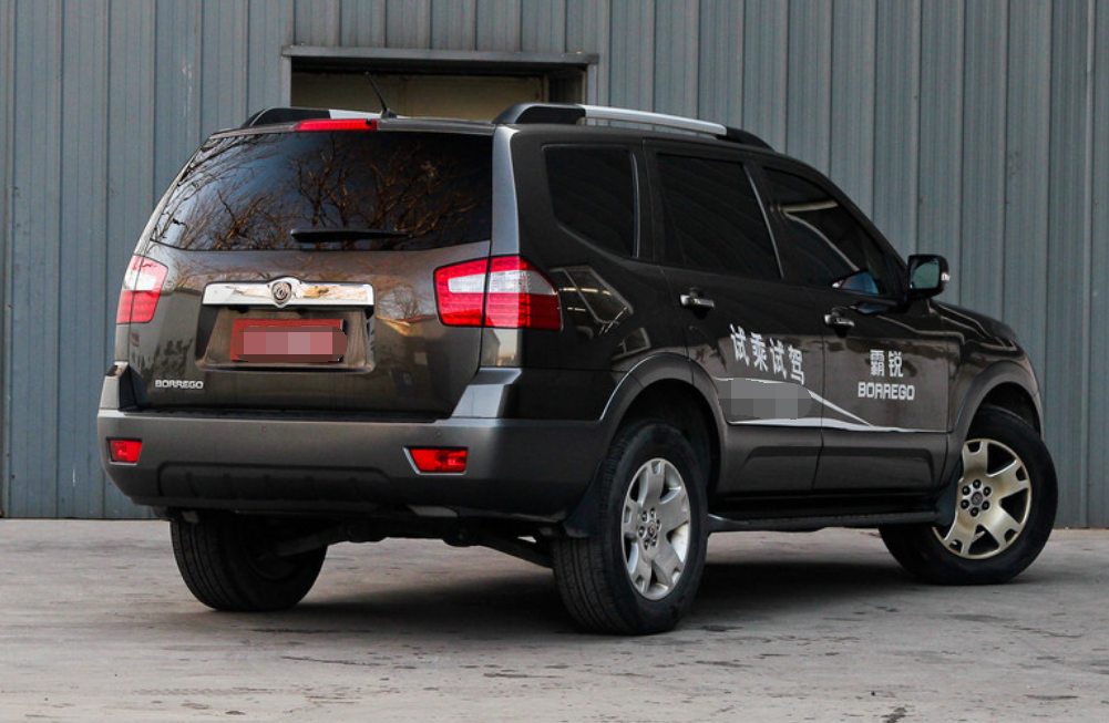 进口起亚霸锐,靓丽时尚的外观,设计满足需求