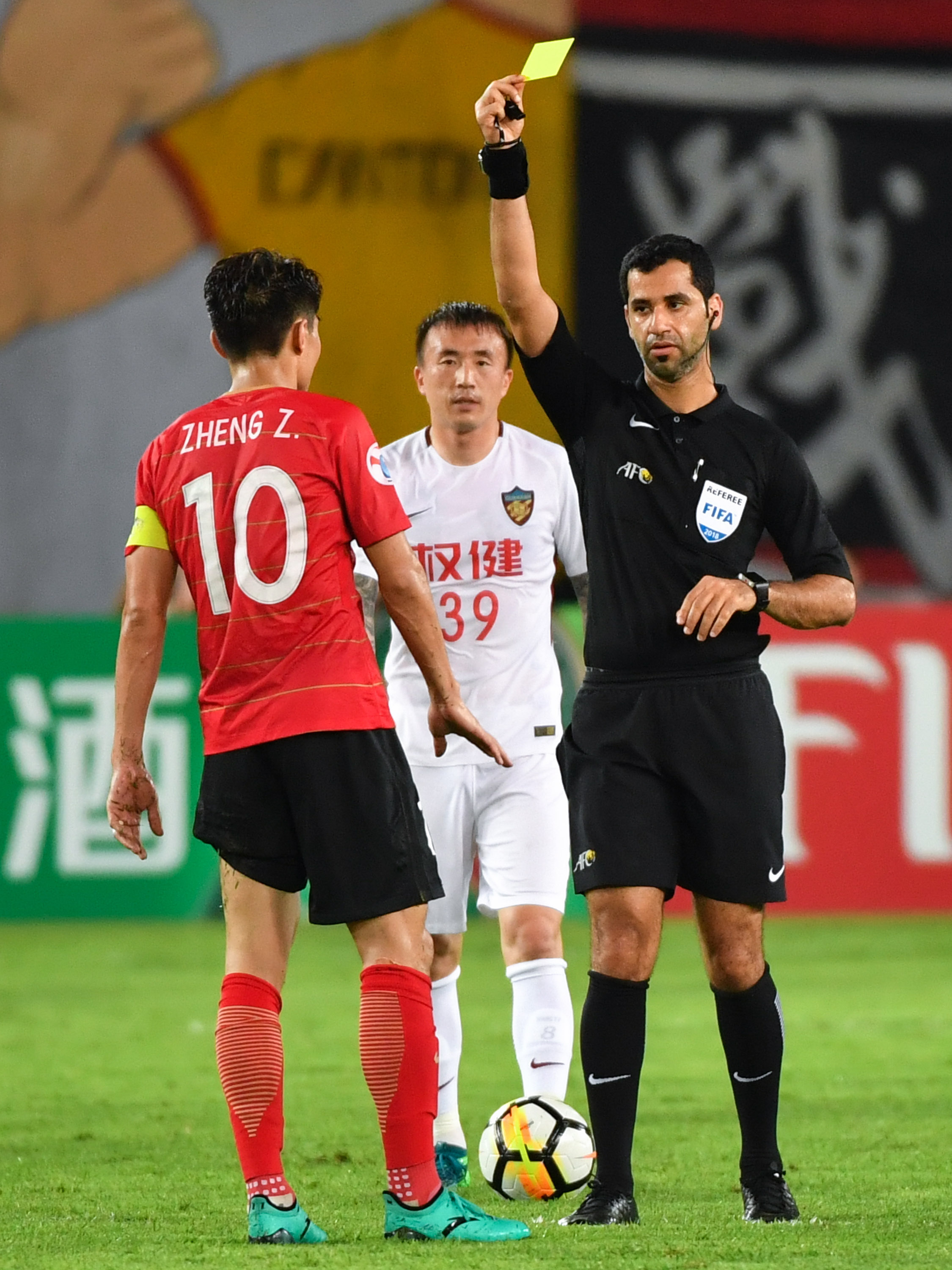 足球——亚冠八分之一决赛:广州恒大对阵天津权健(8)