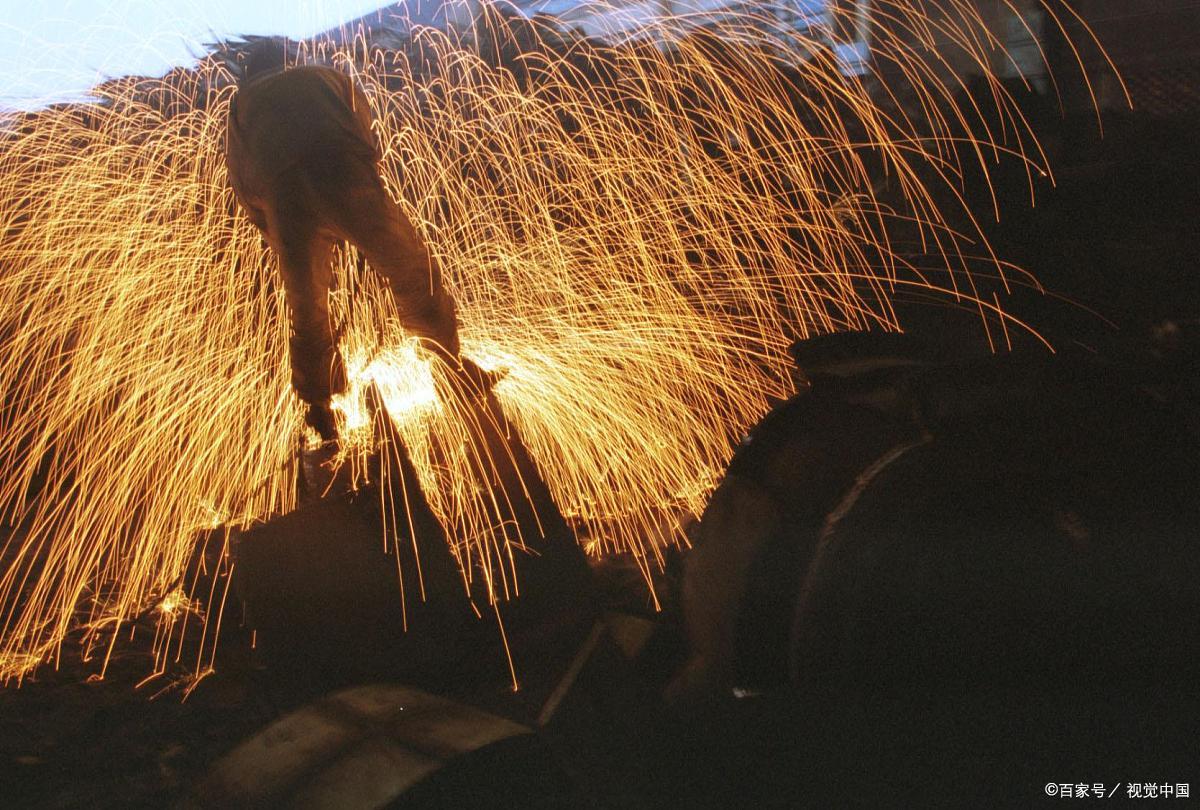 电焊晃眼一招可减轻疼痛