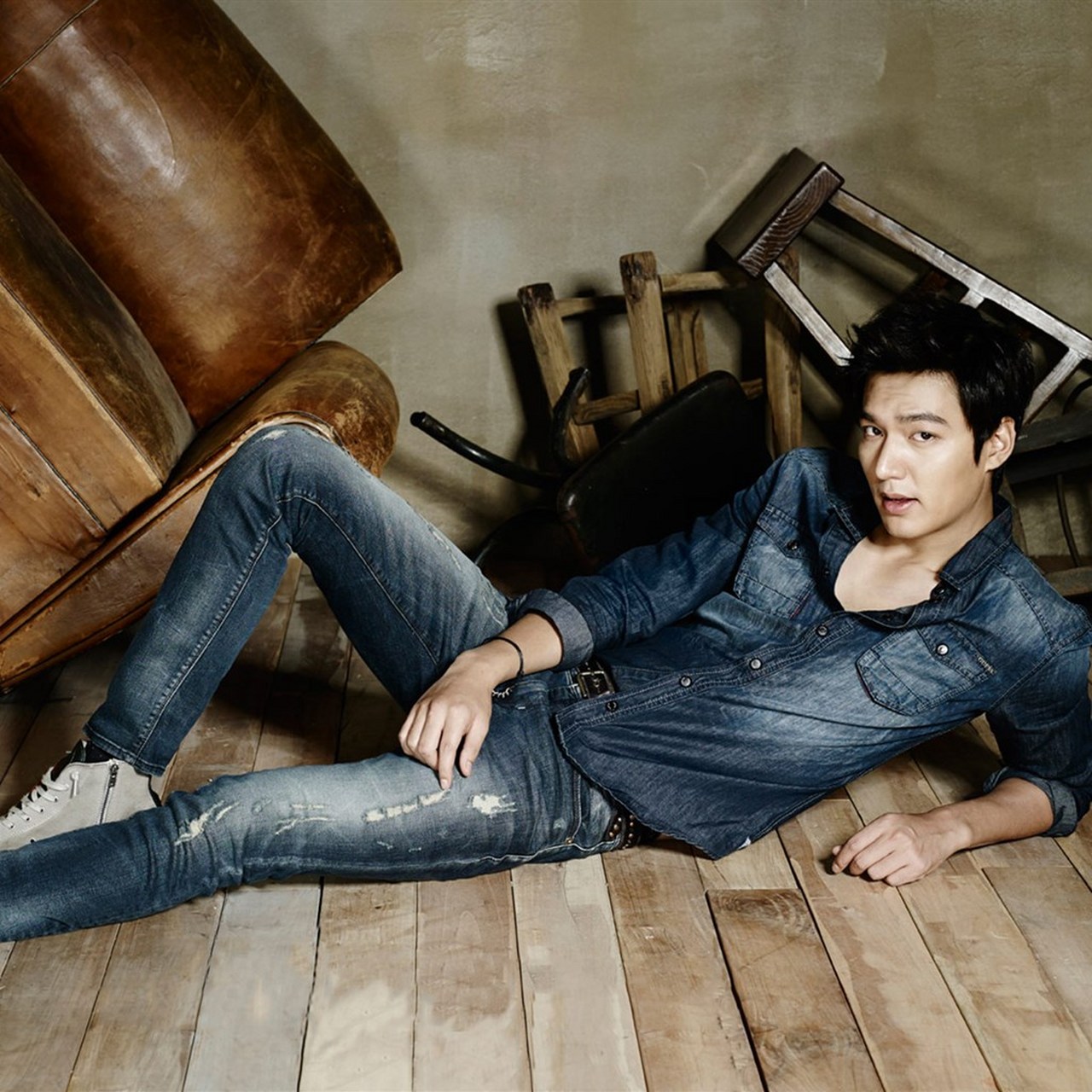 理想型#"长腿欧巴"李敏镐曾表示,觉得吸引自己的女孩,要有吸引力的