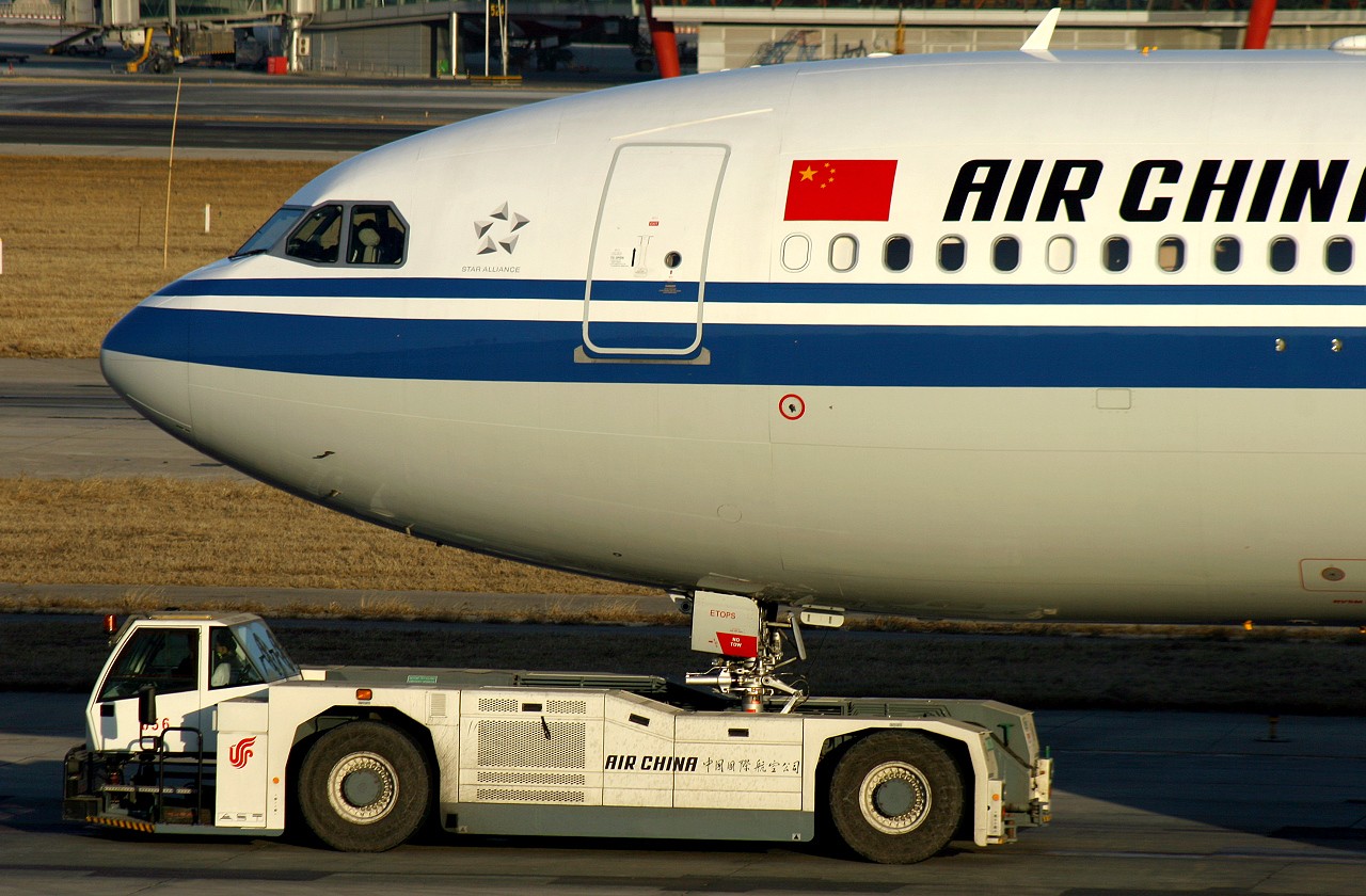 继350亿订单,中国与法国再签订65亿飞机大单!空客将超越波音?