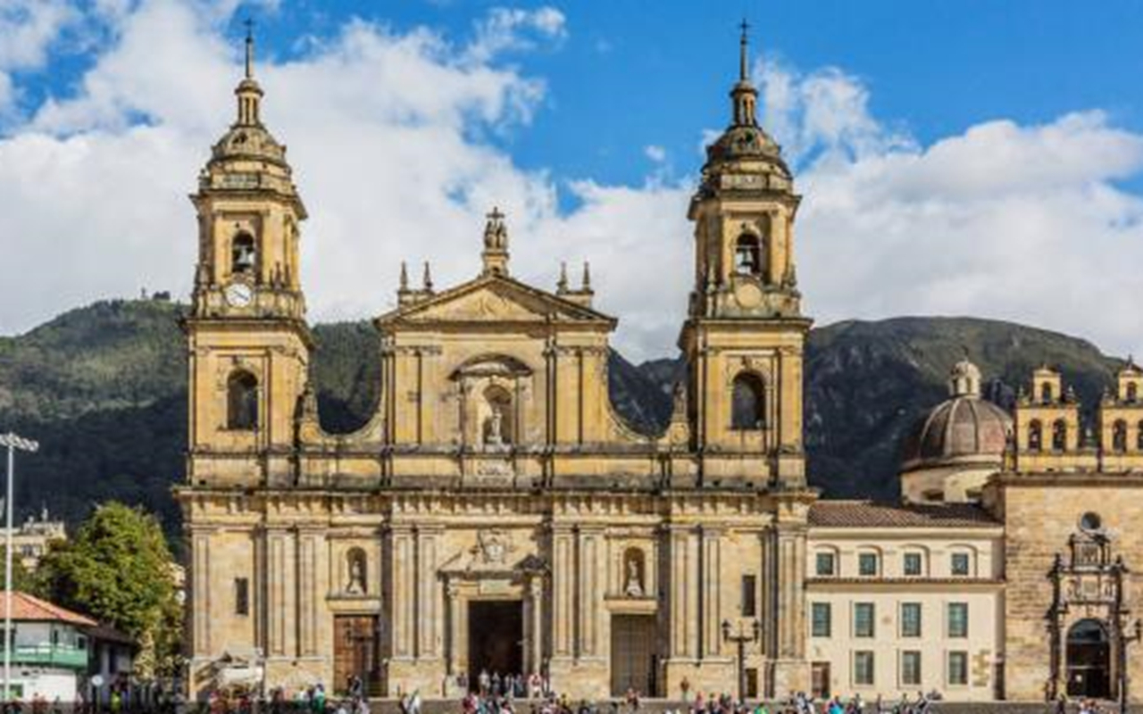 世界名街——玻利瓦尔广场