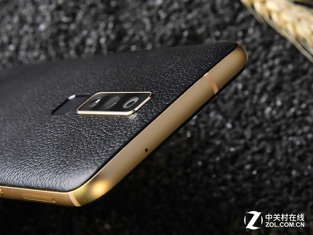 星眸屏 4500mah商务伴侣 海信手机u30全面评测