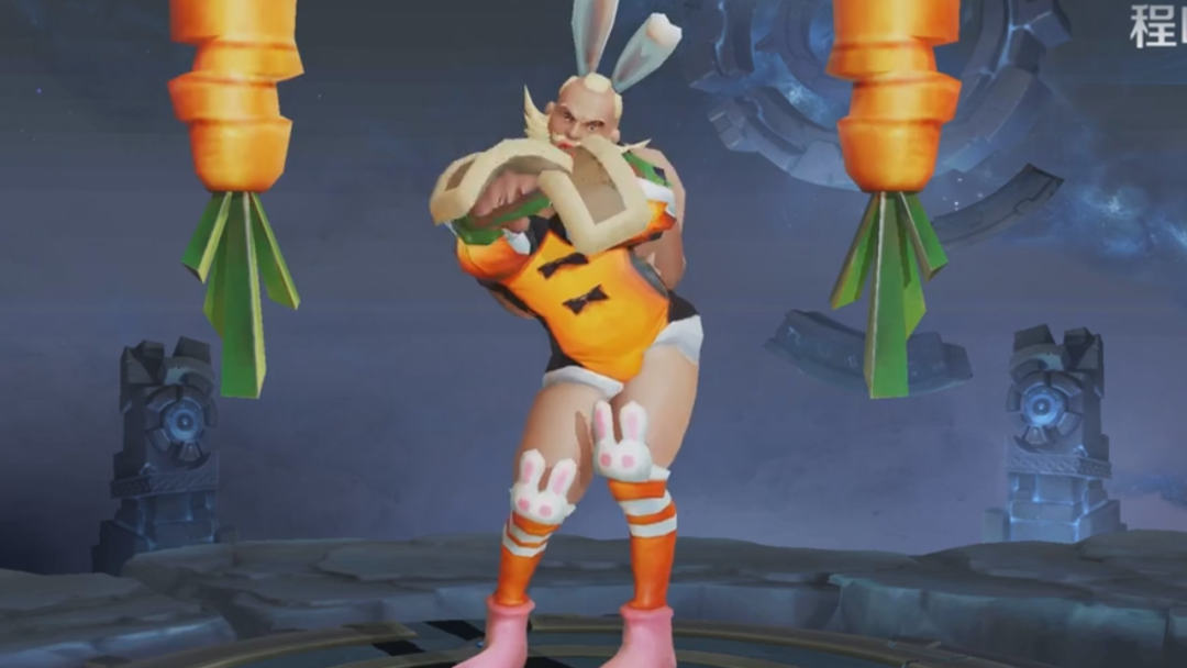 网鬼才友把兔女郎衣服给程咬金套上,秒变大美女,网友:我裂开了