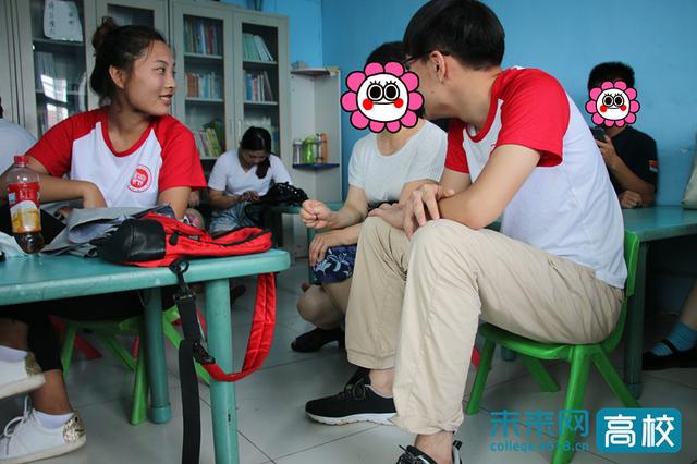 河南科技大学学子关爱自闭症儿童