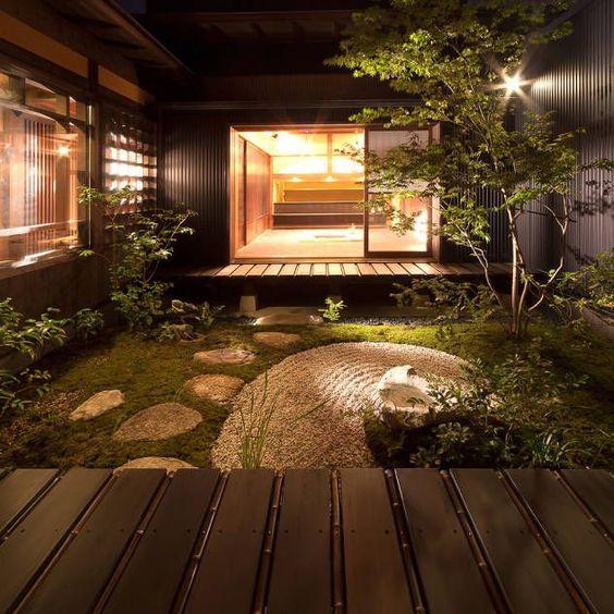 天井房这样设计太精致!10㎡面积,比花园还美,难怪在日本受欢迎