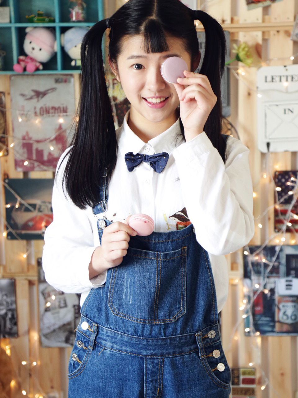 何蓝逗的12张照片,清纯可爱,网友:请不要黑这么单纯的女孩子