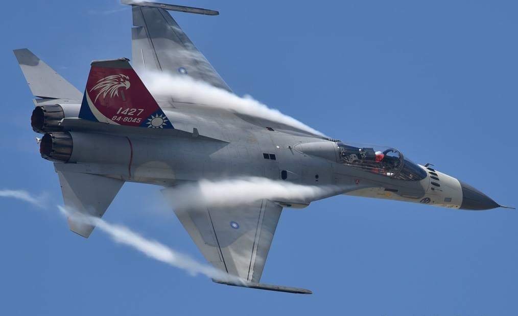 台湾经国号战斗机驾驶舱升级