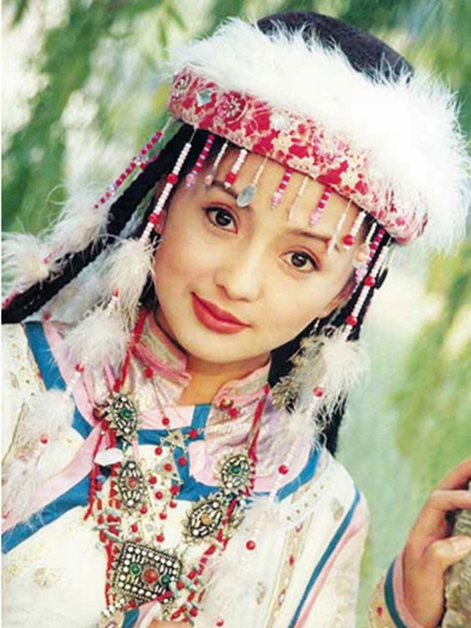 朱洁,在电影《长大成人》中演女主角吸毒女.