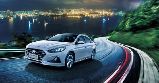 北京现代全新索纳塔 插电混动出行更省油 值得用户体验