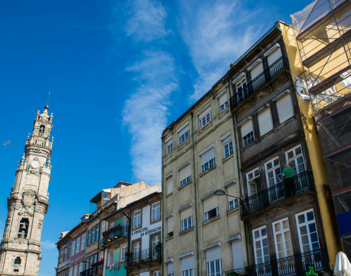 最佳旅游时间 波尔图是典型的的地中海气候,夏季晴热而少雨,不时有自
