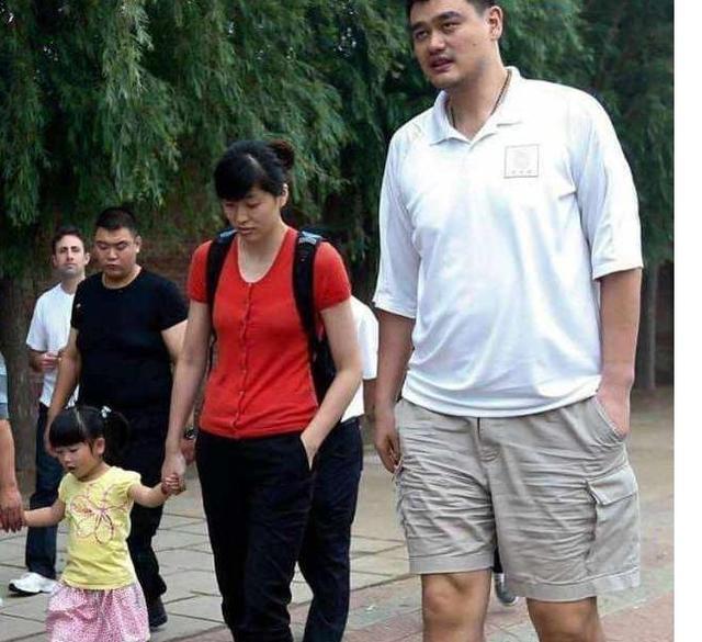 姚明的女儿能长多高?如今身高已失控,网友:有希望长到