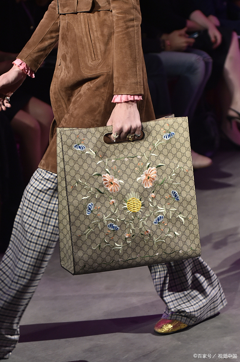 hermes爱马仕创始人:thierry hermes设计师:jean-louis dumas-hermes