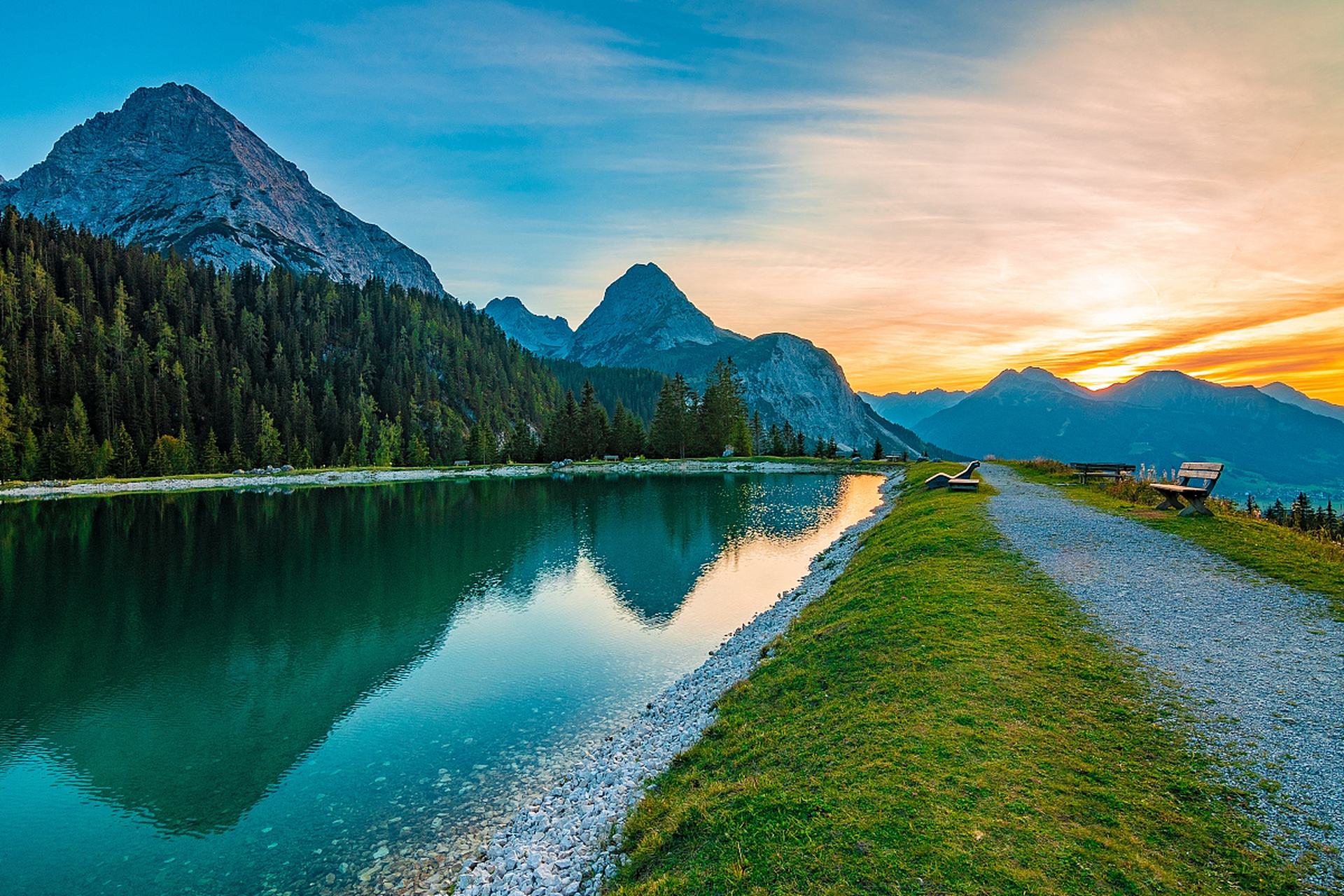 分享5首意境绝美的古诗,简短而精彩.读来令人心旷神怡,感受美好.